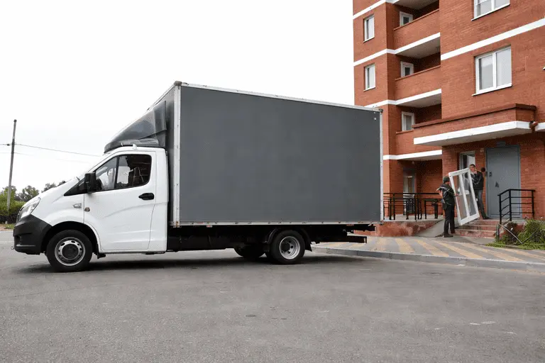 Доставка пластиковых окон на объект заказчика