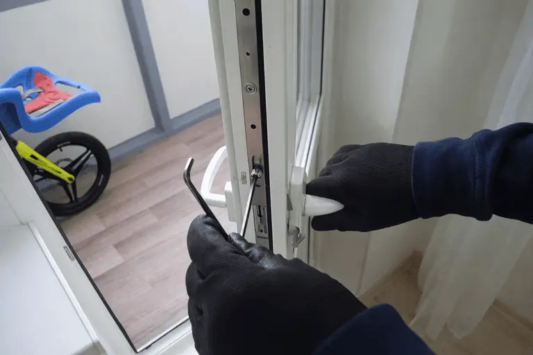 Гарантийное обслуживание и регулировка пластиковых окон после установки